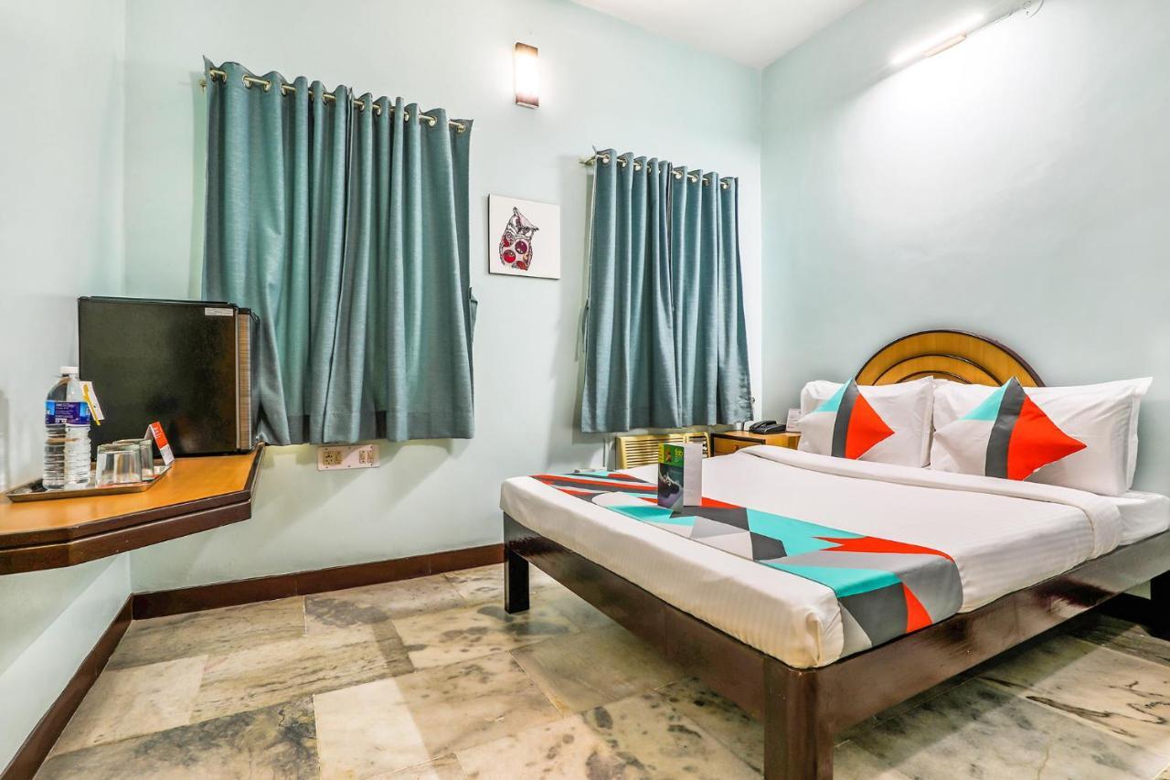 Fabexpress Santhi Inn - Near Promenade Beach Pondicherry Exterior photo